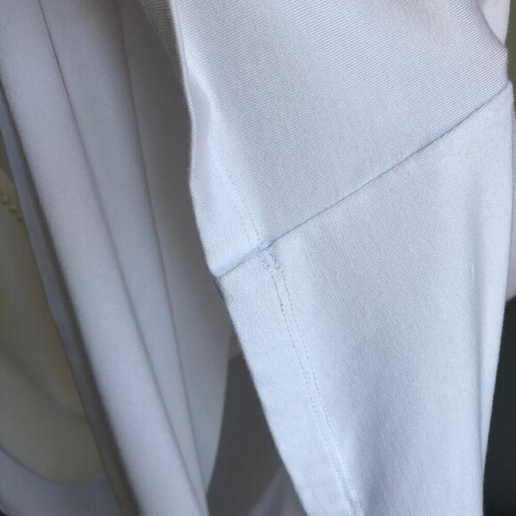 Tristan Classic White V-Neck Tee - Picture 15 of 15